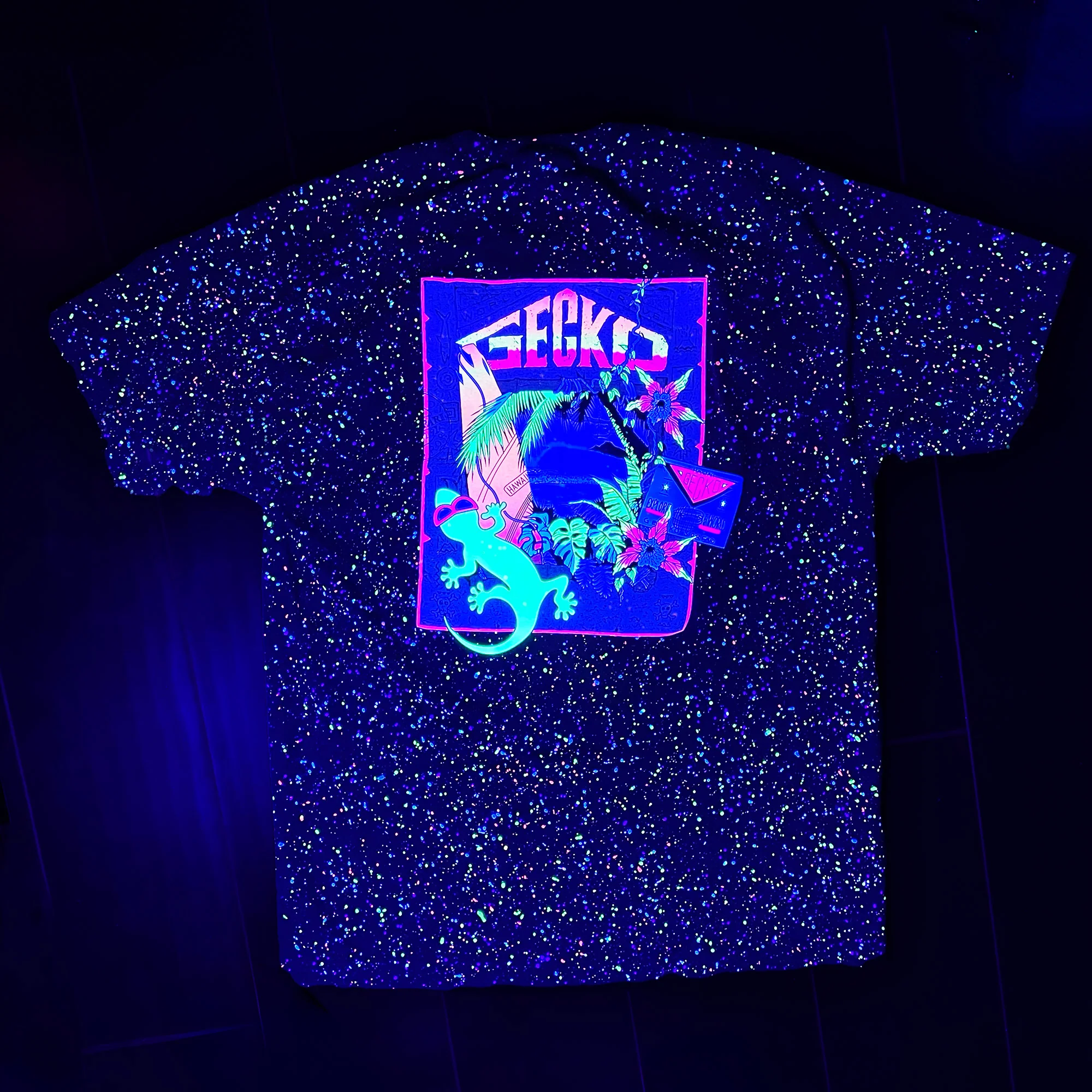 1980's Glow In The Dark Splatter - Island Treasure - Image 6