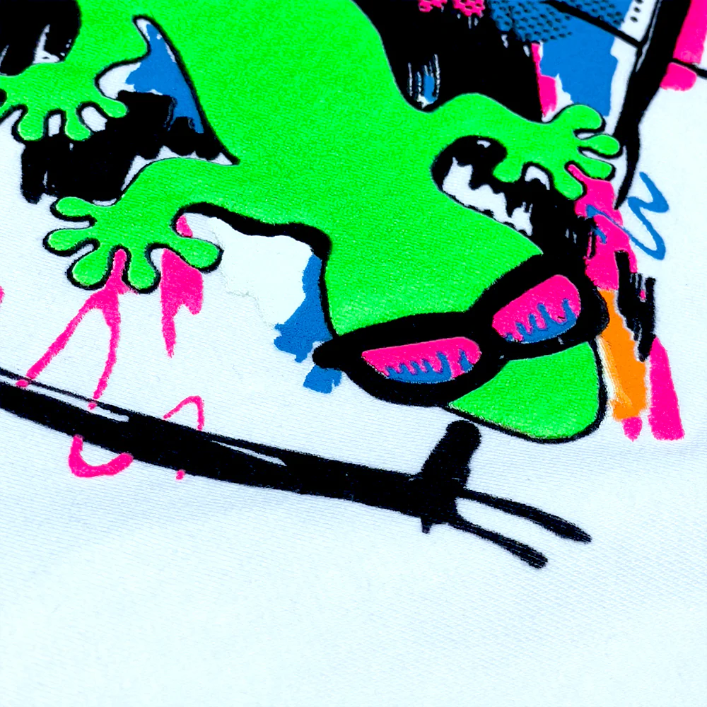 1989 Gecko Graffiti White LS Tee - Image 9
