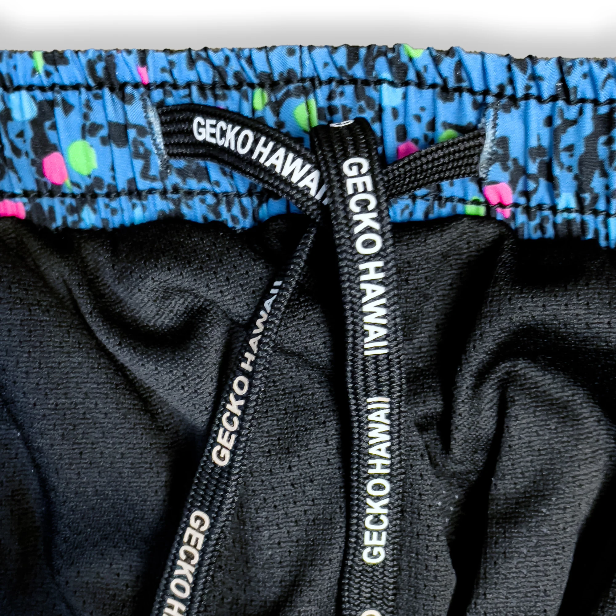 1992 Gecko Splatter Wrap Black Multiverse Volley Shorts - Image 6