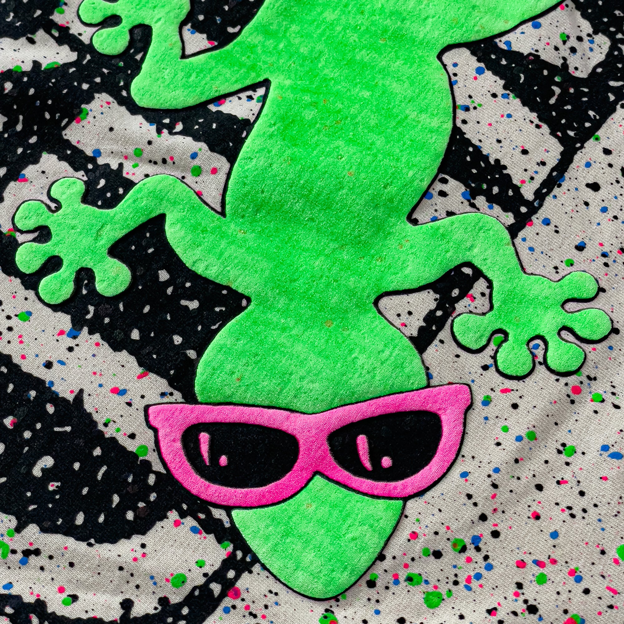 1990 Wild Gecko - Secret Glow In The Dark Splatter Bone Tee - Image 5