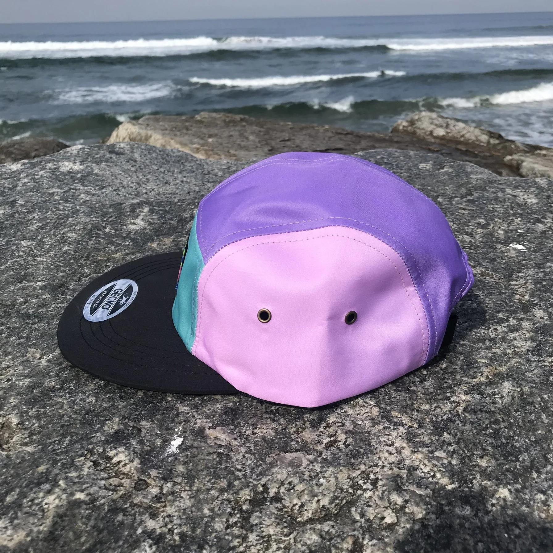 80s Color Block Gecko Five Panel Hat - Image 2