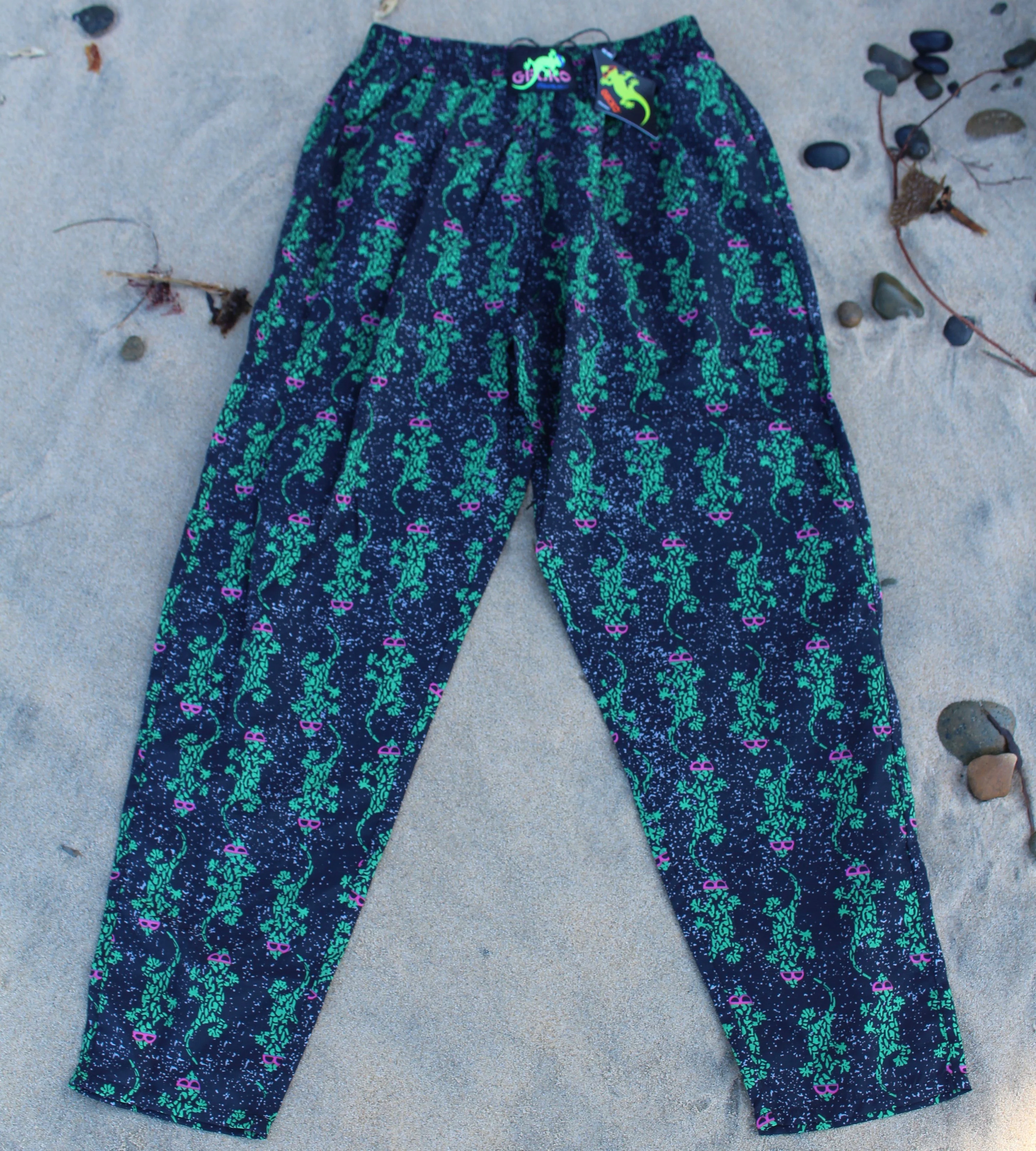 Camo Gecko Beach Pants Black