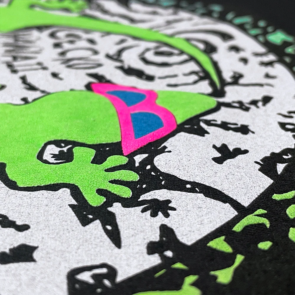 Gecko Swirl V2 - Black Cotton Tee - Image 6