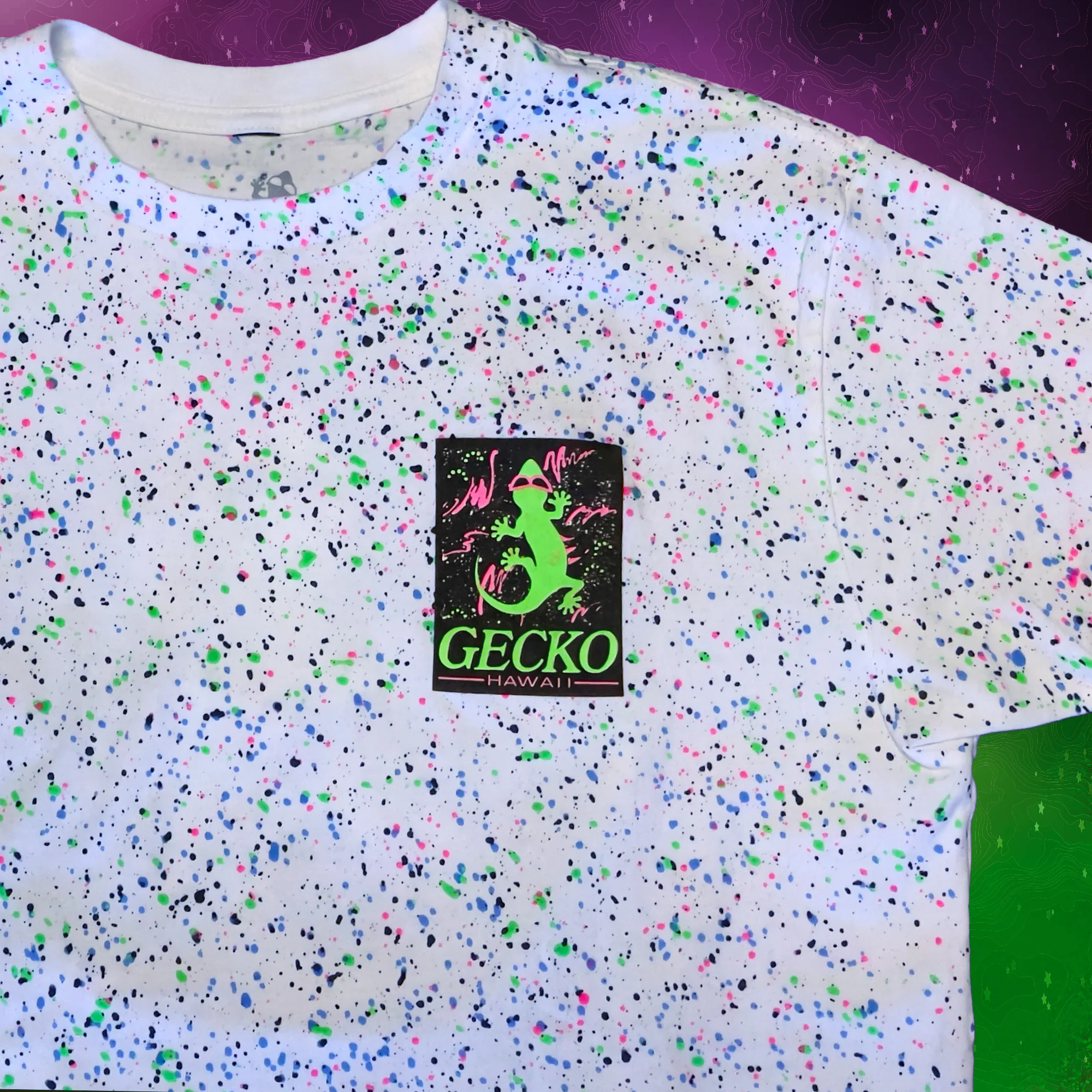 Limited Edition Space Gecko Glow In The Dark Splatter White Tee - Image 4