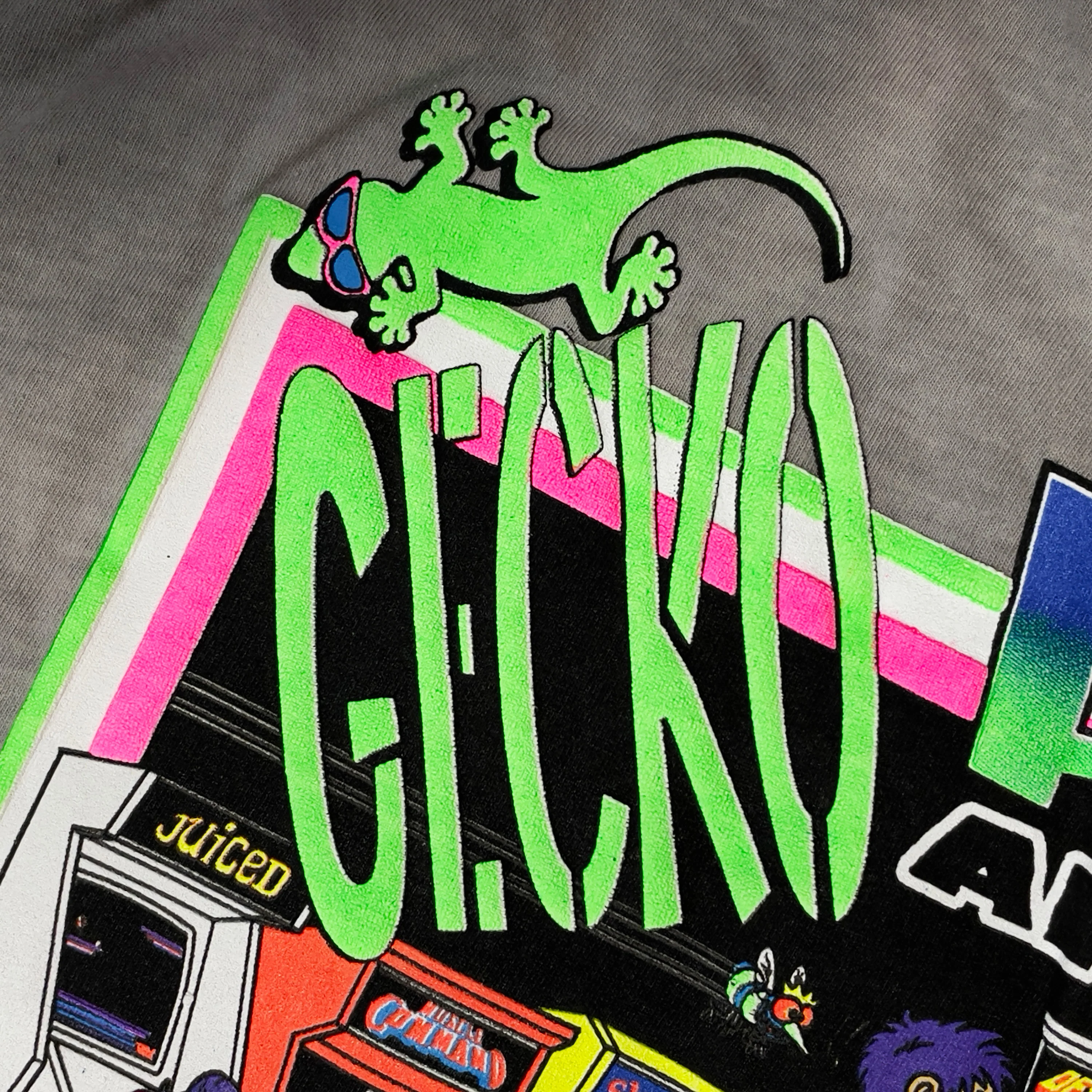 Secret Aloha Arcade Grey-to-White Hyper Tee - Image 5